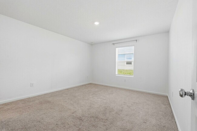 Building Photo - 14491 NW 165th Rd