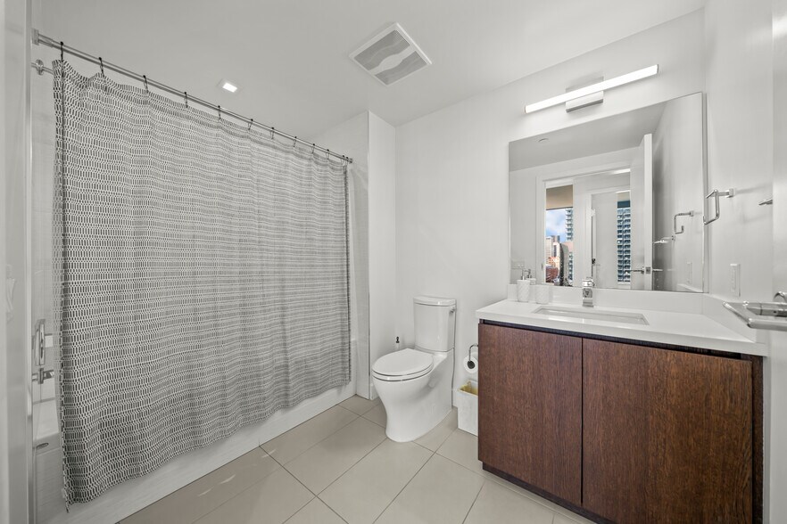 Building Photo - 1388 Kettner Blvd