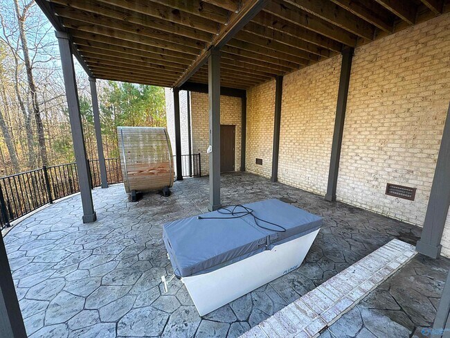 Building Photo - 1 Sylvias Wy