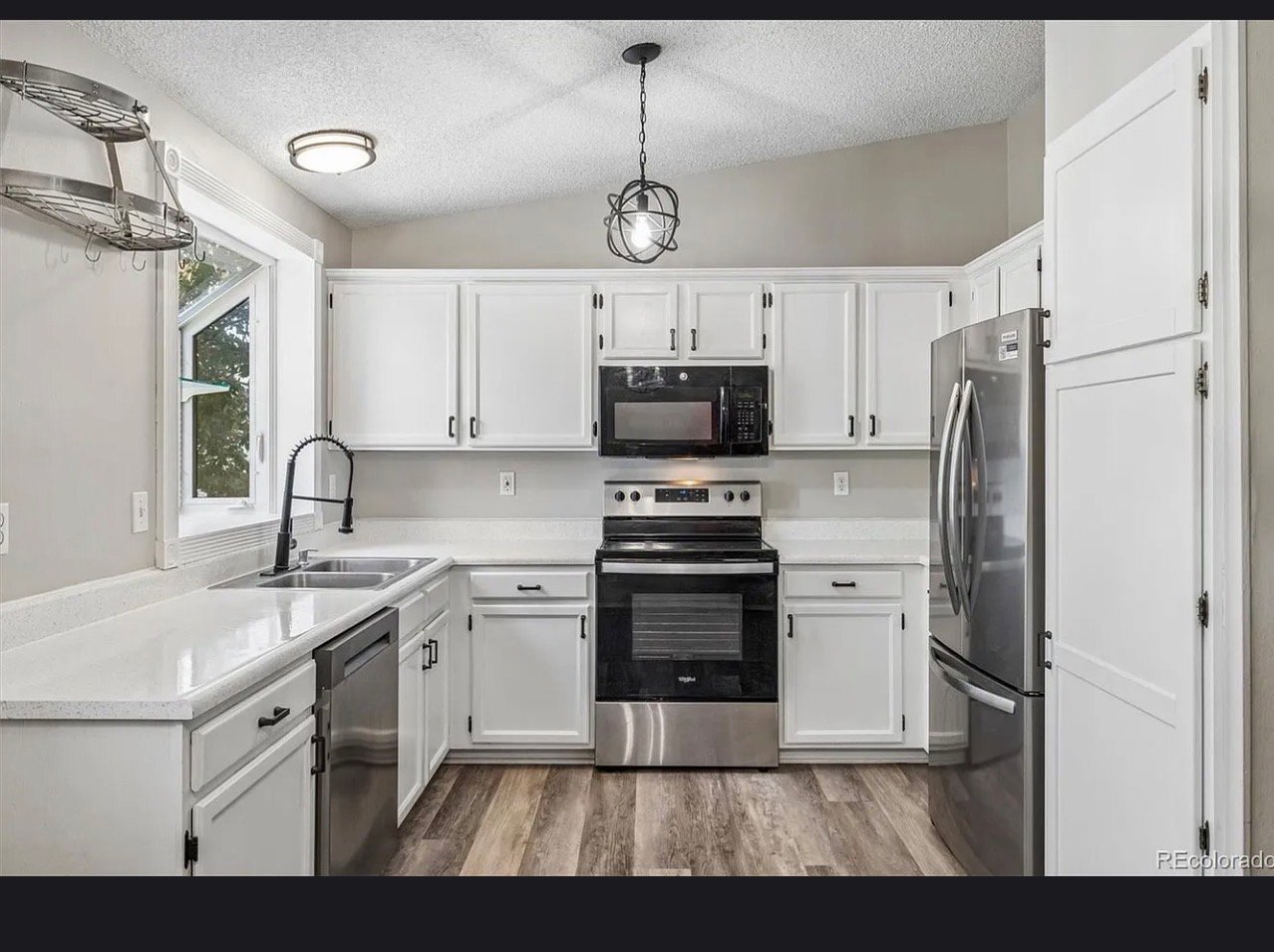 Building Photo - 17611 Ponderosa Ave