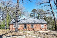 Building Photo - 1702 Spruce St