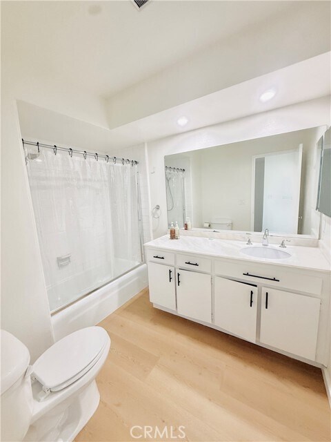 Building Photo - 27939 Ridgebrook Ct