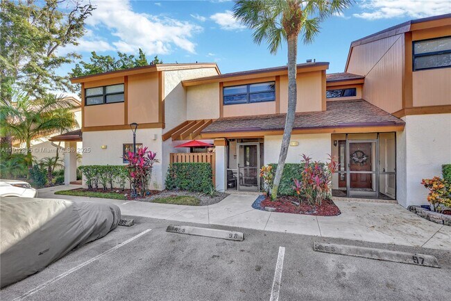 Building Photo - 4755 NW 30th St