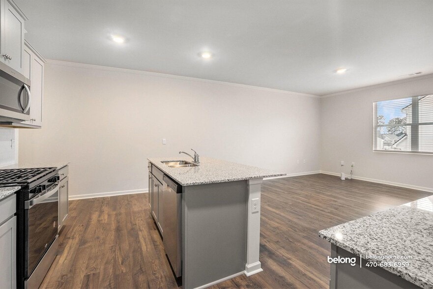 Building Photo - 2594 Poppy Ct