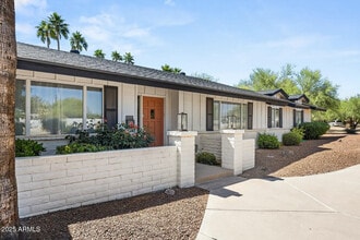 Building Photo - 10848 N 66th St