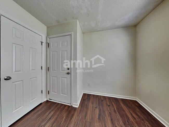 Building Photo - 3742 Mountain Brook Cir