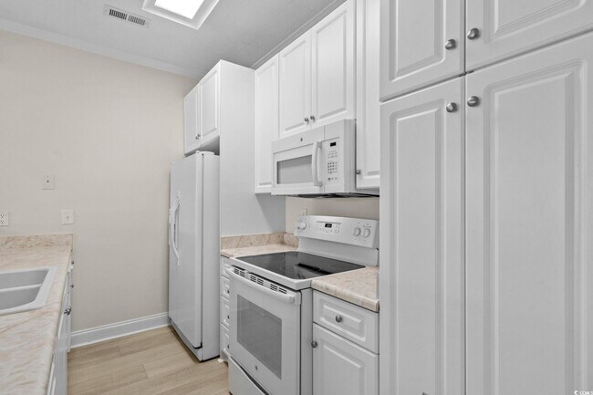 Building Photo - 4519 N Plantation Harbour Dr