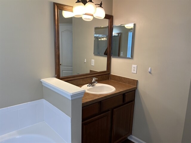 Building Photo - 2879 Pebblewood Ln