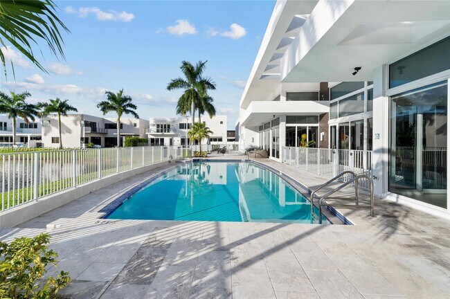 Building Photo - 7455 NW 103rd Pl