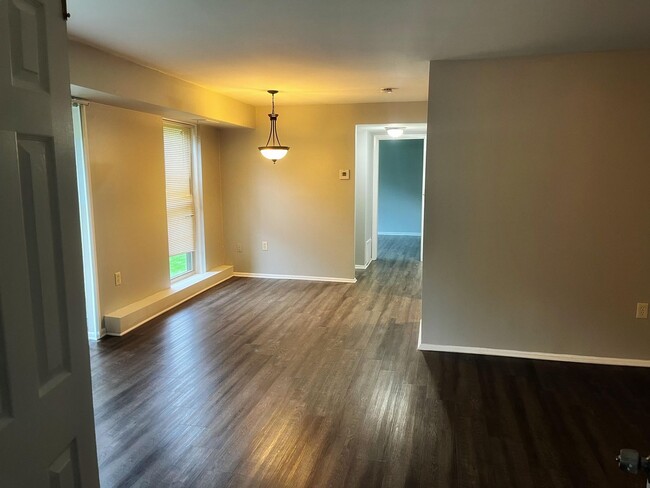 Building Photo - 2 Bed 1 Bath Bladensburg, MD