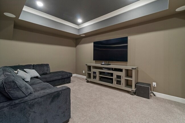 Building Photo - 109 Bronze Peak Ct