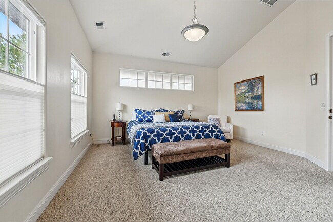 Building Photo - 8201 E 6th Ave