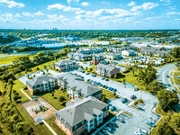 Building Photo - The Champions at Bluegrass