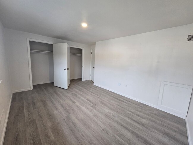 Building Photo - 2 Bedroom Townhome in Hempfield School district