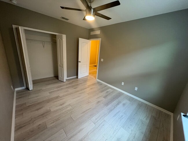 Building Photo - 3 Bed / 2 Bath Home w/ Solar Panels!