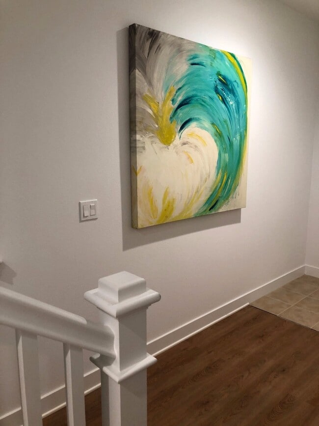 Building Photo - Gorgeous 4 bed/4 bath w/2 car garage in new community w/pool less than 1 mile to the beach!