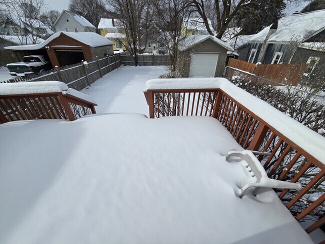 Building Photo - 232 Nichols Ave