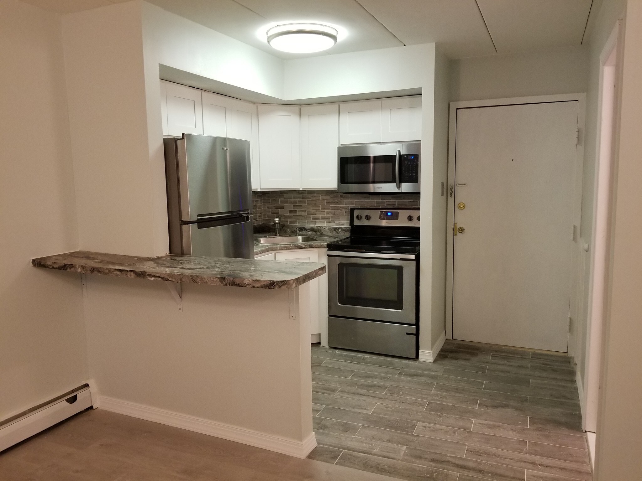 Building Photo - 1575 Street Rd