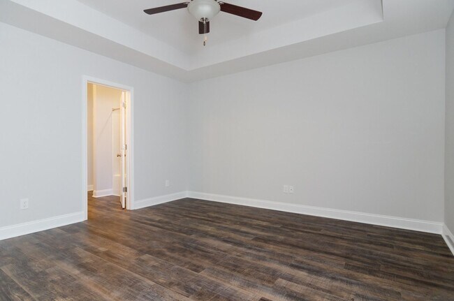 Building Photo - 1575 Grey Cliff Run