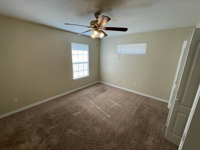 Building Photo - 5315 Cartier Dr