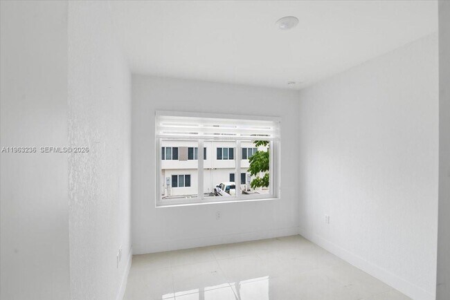 Building Photo - 25874 SW 144th Ct