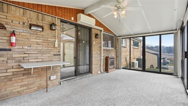 Building Photo - 4782 Barone Dr