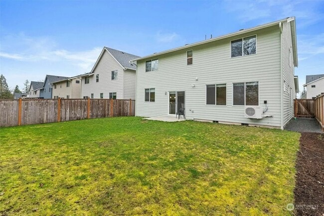 Building Photo - 8412 55th Pl NE