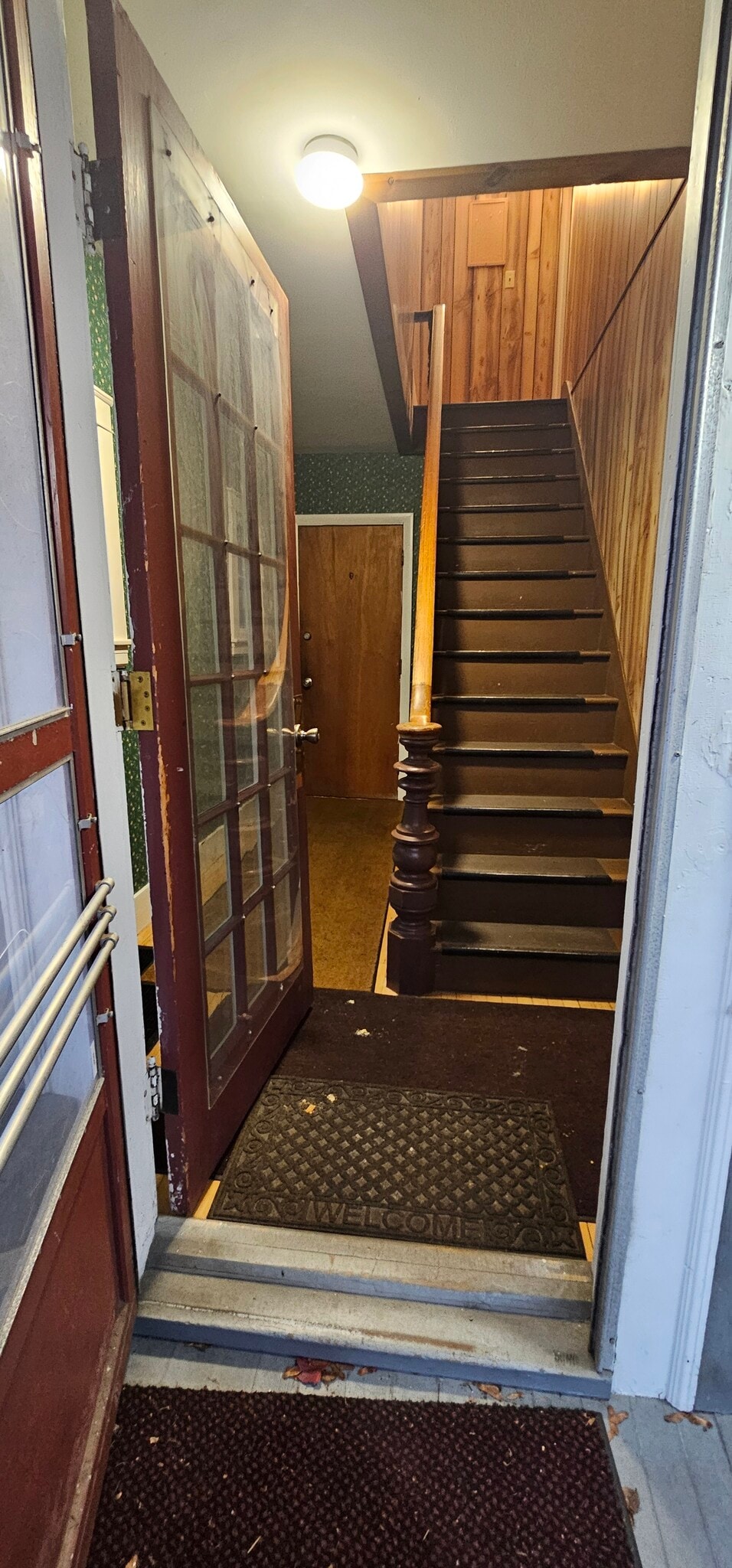 Front common entrance - 368 Court St