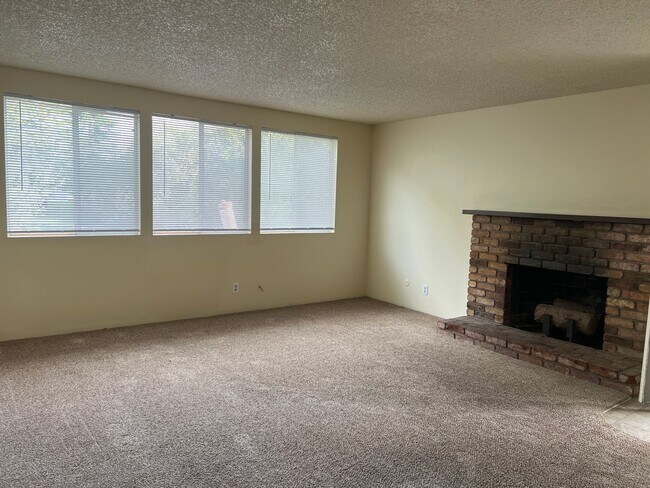 Building Photo - 4564greg