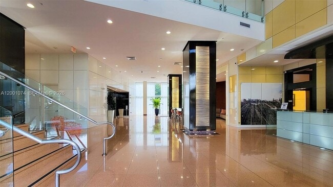 Building Photo - 2775 NE 187th St