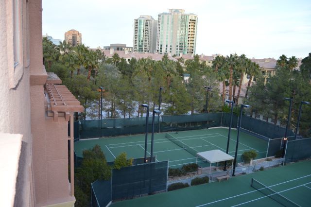 Building Photo - 220 E Flamingo Rd