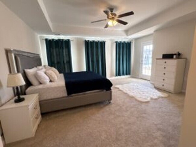 Building Photo - Beaufort Farms