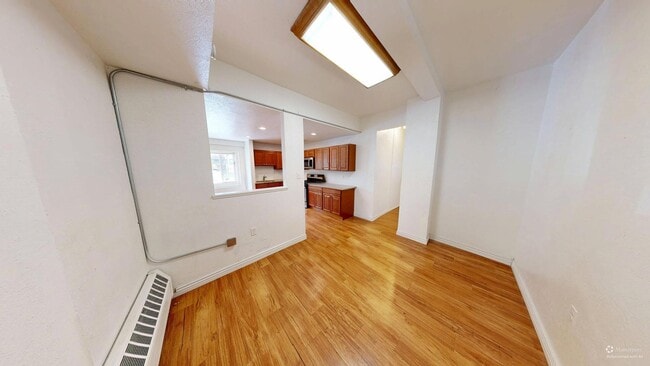 Building Photo - 1105 11th St