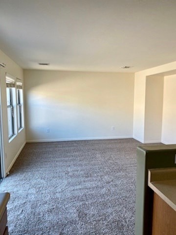 Building Photo - HOUSE FOR RENT