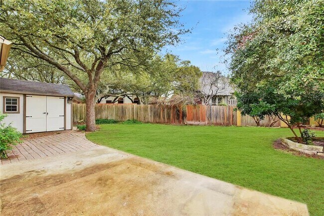 Building Photo - 10318 Broomflower Dr