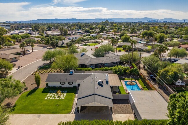 Building Photo - 5214 N 43RD PL