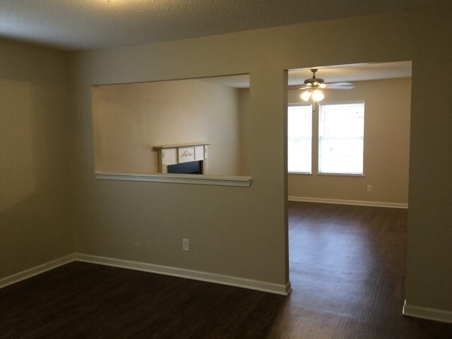 Building Photo - 332 Aberdeen Cir