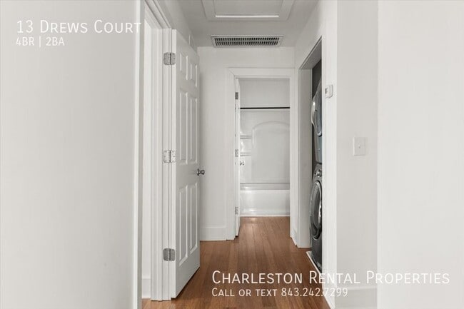 Building Photo - 13 Drews Ct