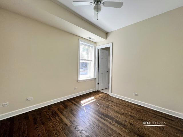 Building Photo - 2 bedroom in CHICAGO IL 60657