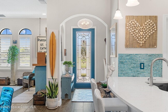 Building Photo - 6913 Vista Hermosa Dr