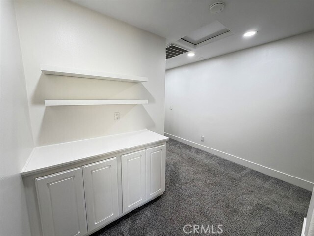 Building Photo - 9494 Jack Rabbit Dr