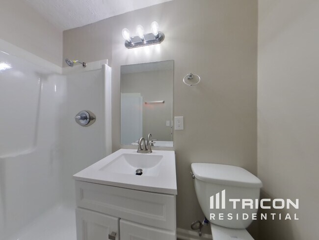 Building Photo - 188 Misty Hollow Way