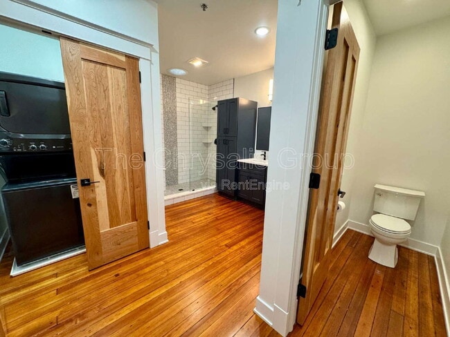 Building Photo - 209 W Main St