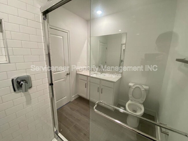 Building Photo - 7113 119th Ct E