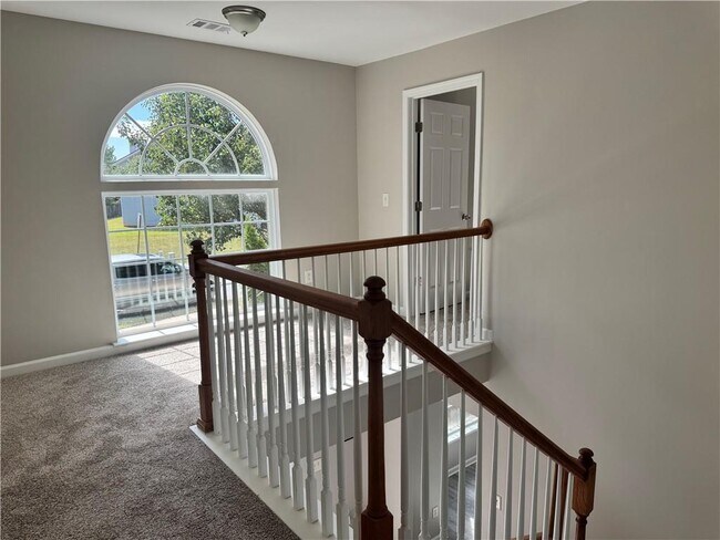 Building Photo - 3140 Ridge Hill Pkwy
