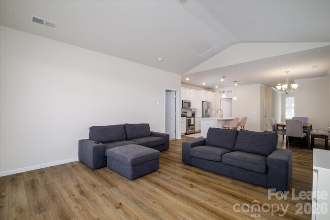 Building Photo - 6135 Snowy Egret Ave