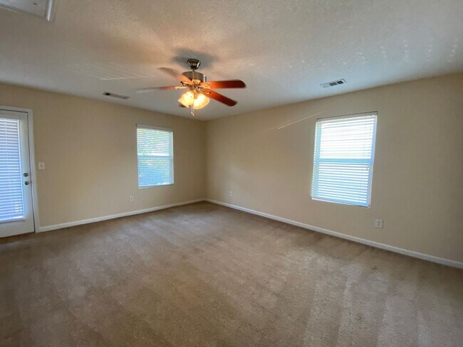 Building Photo - BRIDGEWATER HOME! PRE-LEASING FOR AUGUST 1 2026!