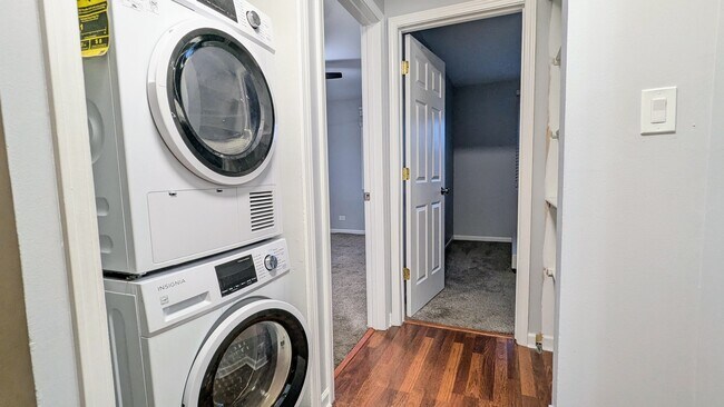 Building Photo - 334 Marcia Ct