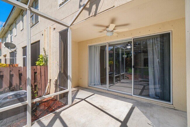 Building Photo - 8080 Briantea Dr