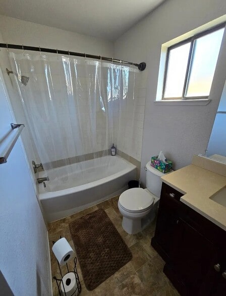 Building Photo - 3464 Ridgecrest Dr